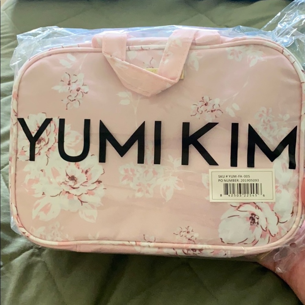 NWT Yumi Kim makeup/toiletry bag